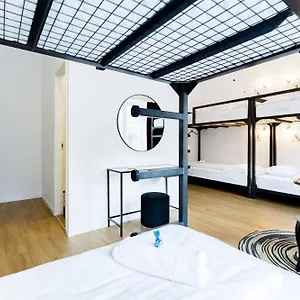  Hostal Maverick Y Ensuites Hungría