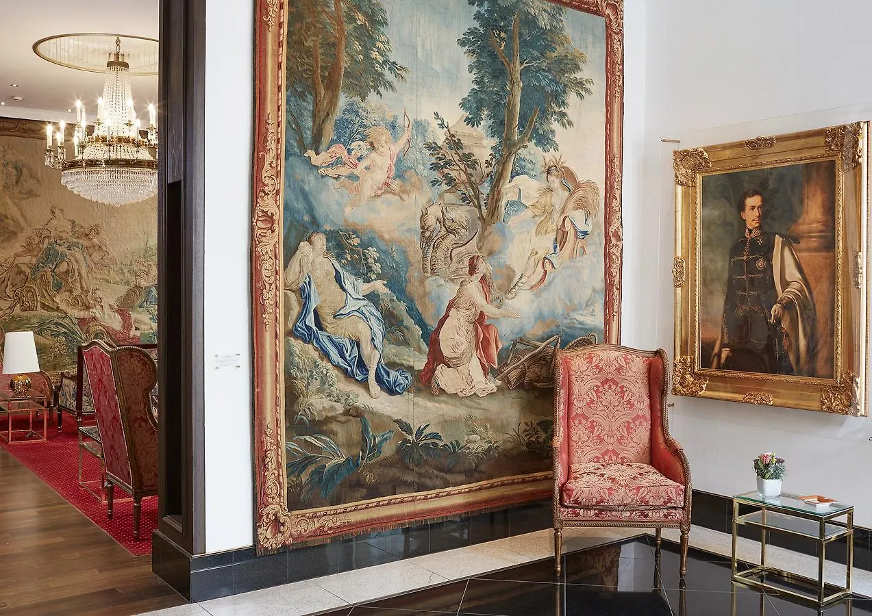 Living Hotel An Der Oper Vienna 4*,